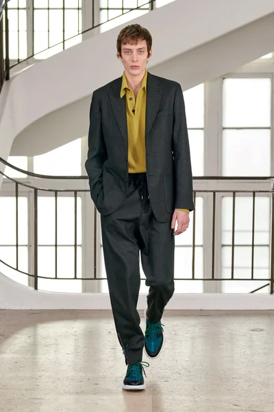 Look 6